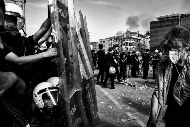 taksim square gezi Park erdogan clashes riot police protest protesters Turkey demonstration tear gas akp AK Parti