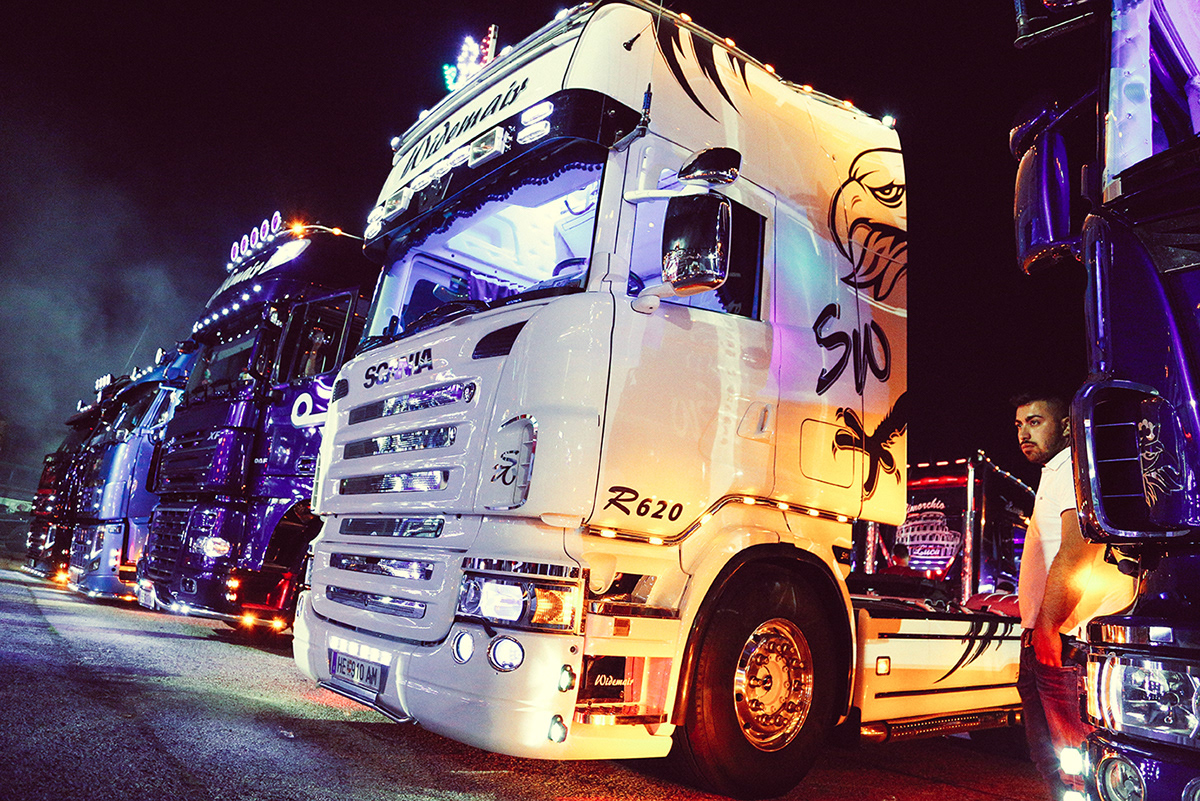 Truck camion Street reportage camionista truck driver night noise beer weekend weekend del camionista misano world circuit misano adriatico Italy