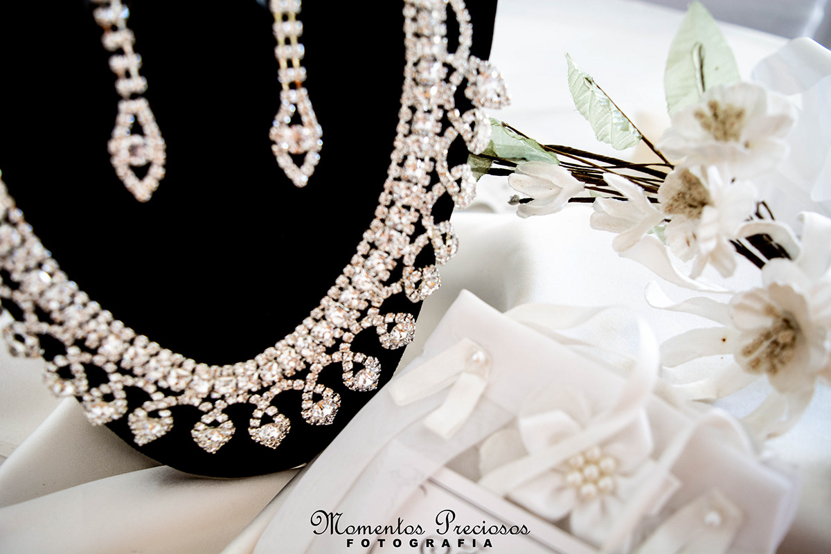 Jewellery Fashion  Photography  accessories photo graphic design  lightroom photoshop lighting Jeweler