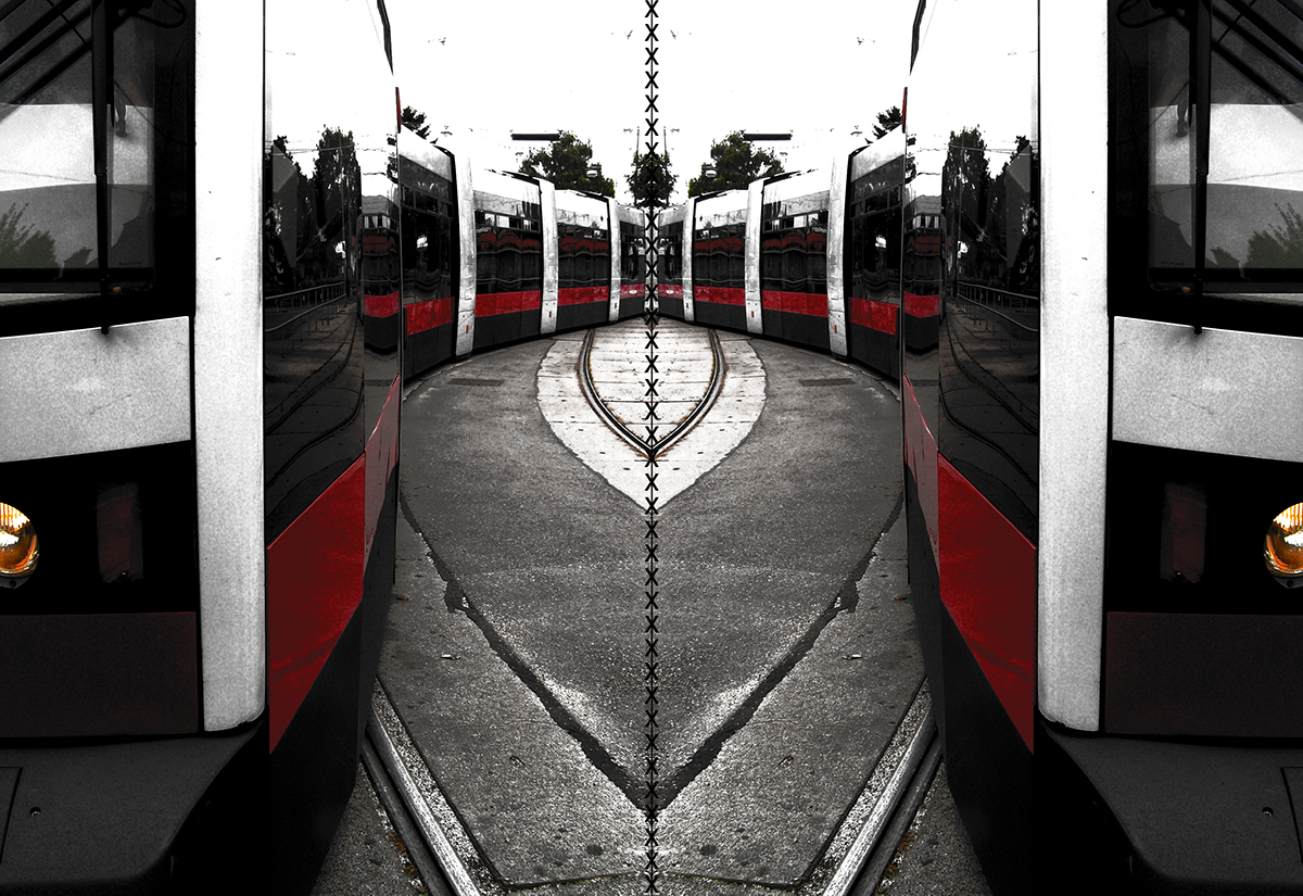 tramway symetrie Nature arbre reflexion miroir photoshop noir et blanc