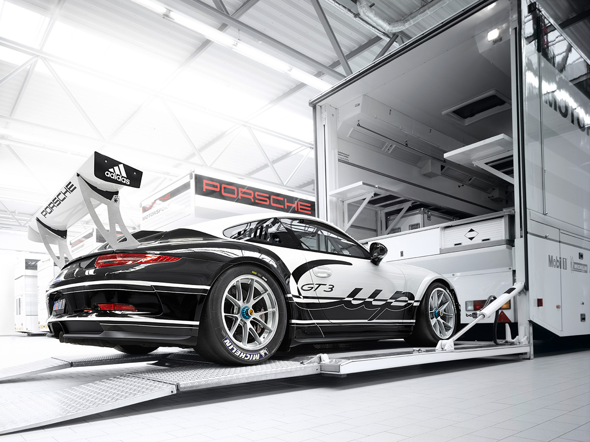 Porsche 911 Cup racetrack