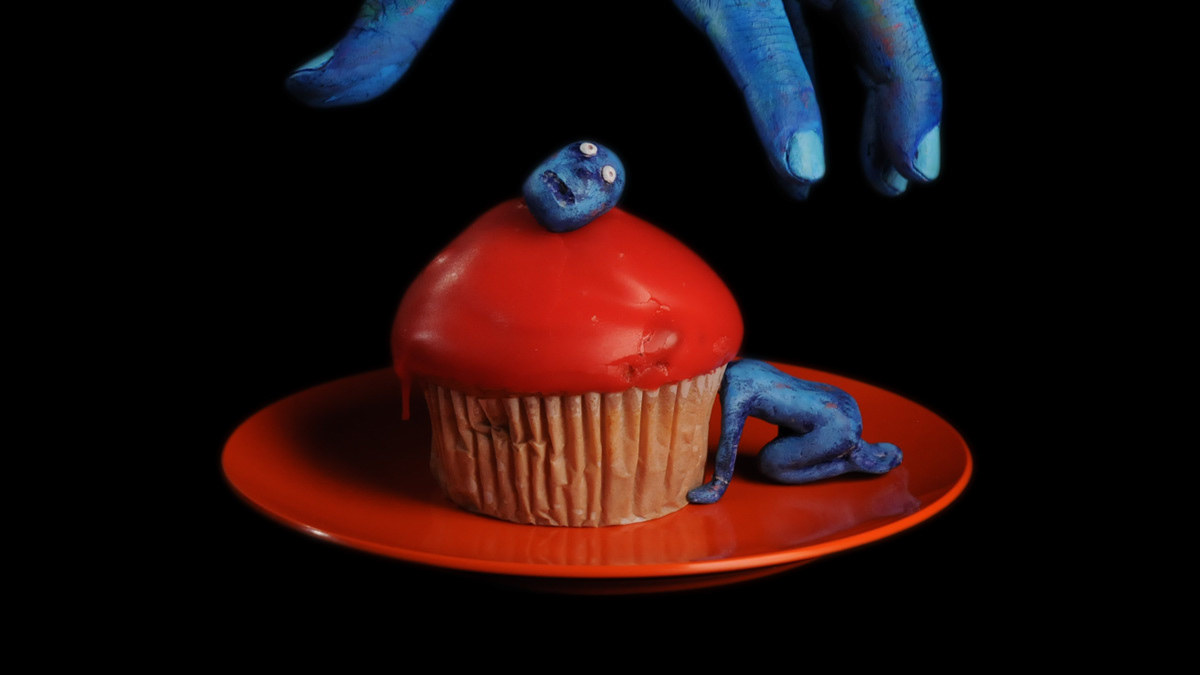 mixed media stop motion cup cakes psychedelic motion track compositing illusion story motion text Title ink CG 2D 3D