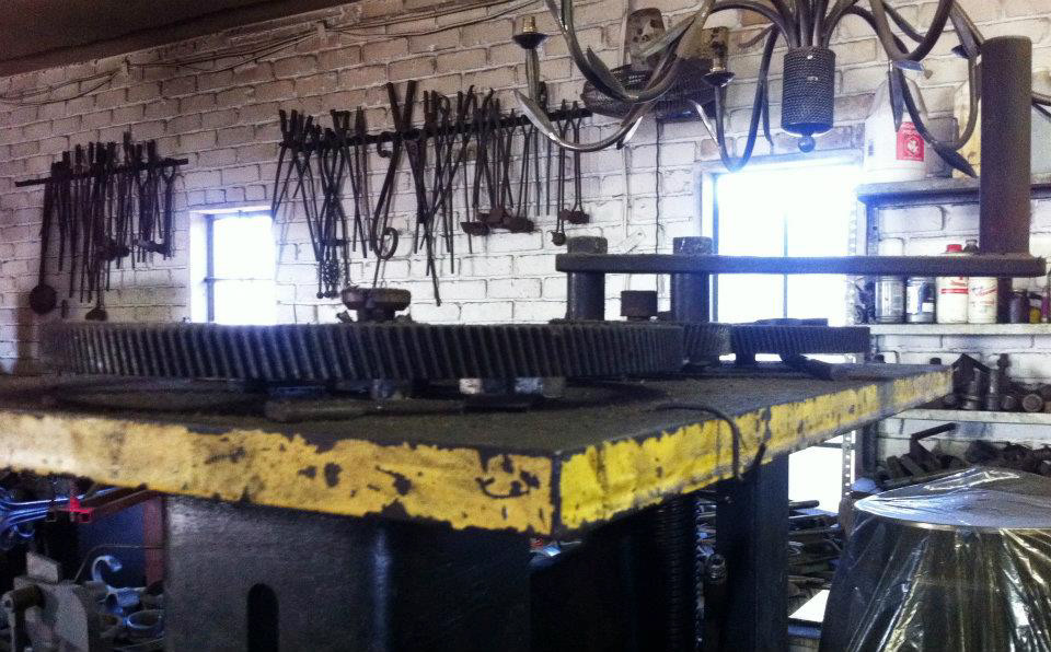Blacksmith anvil forge