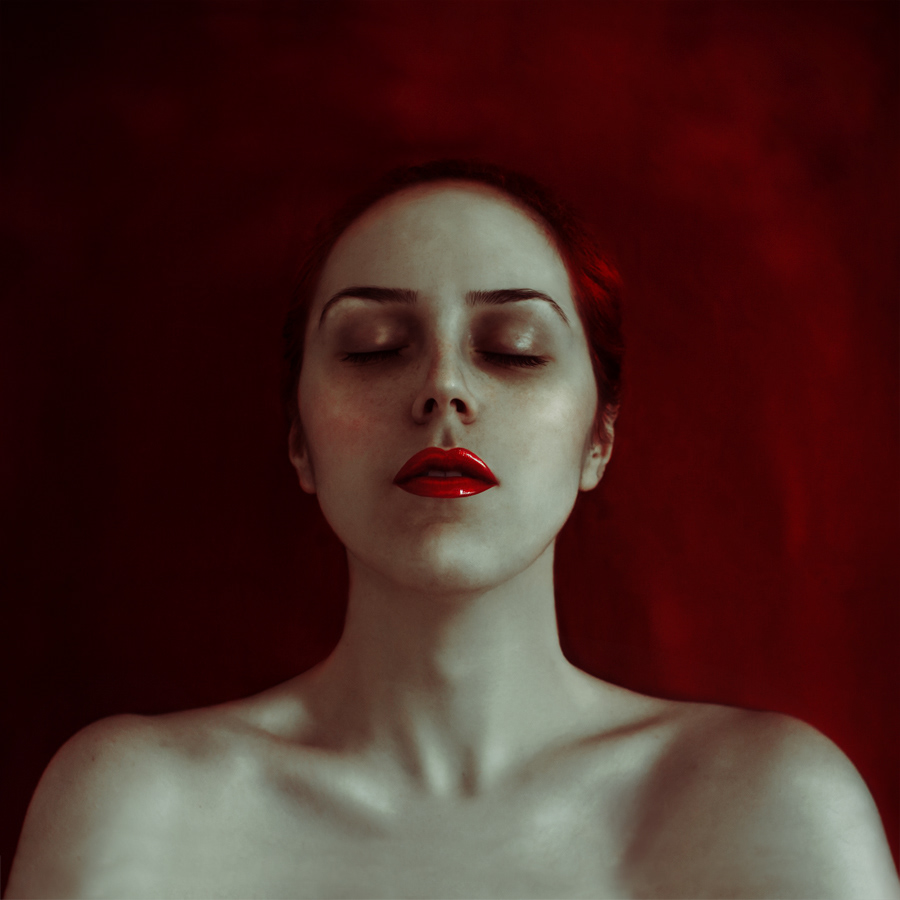 red colour color portraits square squares self girl hair glass broken blood Melisandre mirror surreal