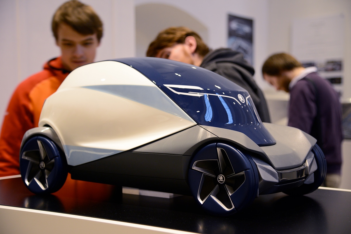 car automotive   design public shared London cab future concept mobility