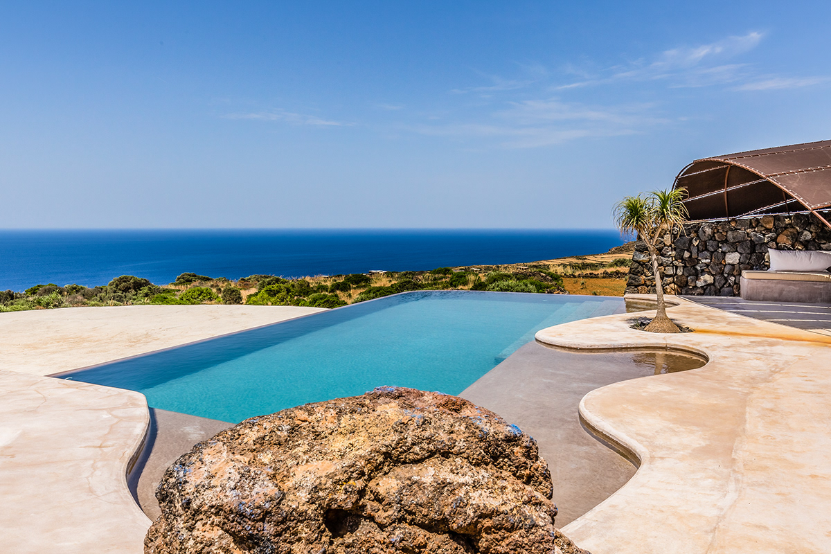 Dammuso garden luxuryrentalhouse pantelleria Pool sicily swimming