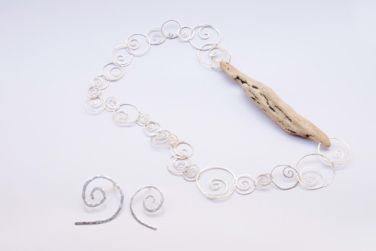 jewlery  earrings  necklace  silver wood