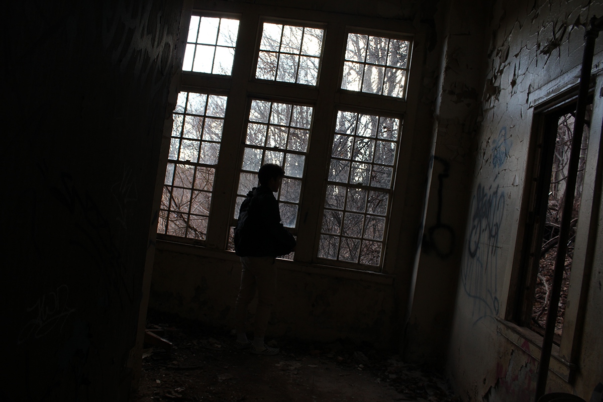 abandoned asylum insane photgraphy creppy erie haunted