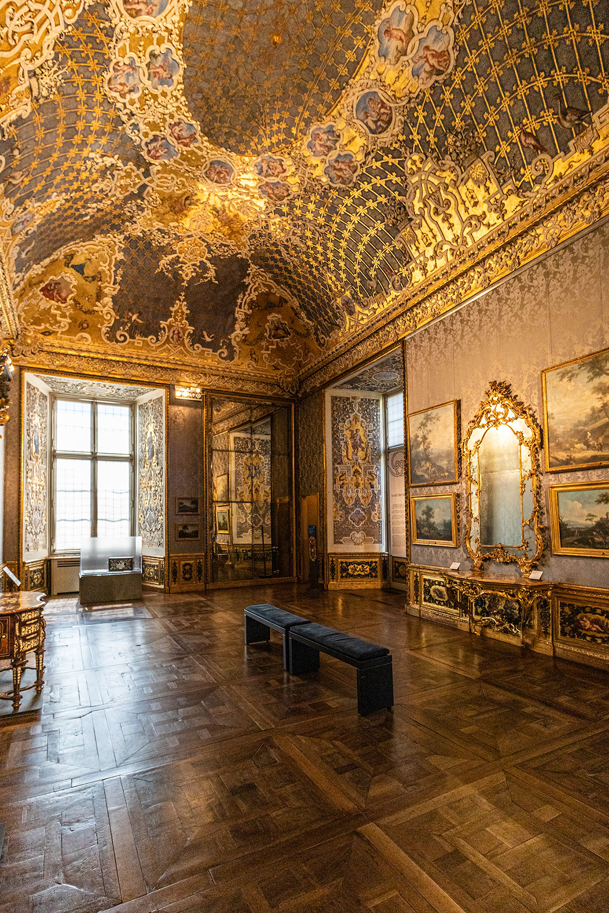 Turin Italy Palazzo Madama Interior Photography Golden Palace golden tones photo interiors turin Torino Italia fotografo italiano