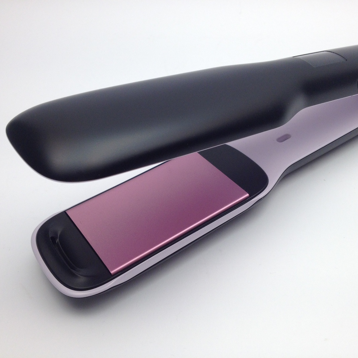 design beauty straightener detail highlight matt gloss Heat Resistant styling  texture haircare hairstyle Style hair