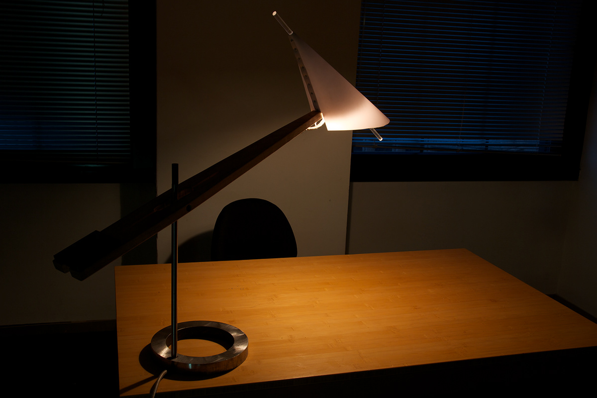 task lamp hinge minimal