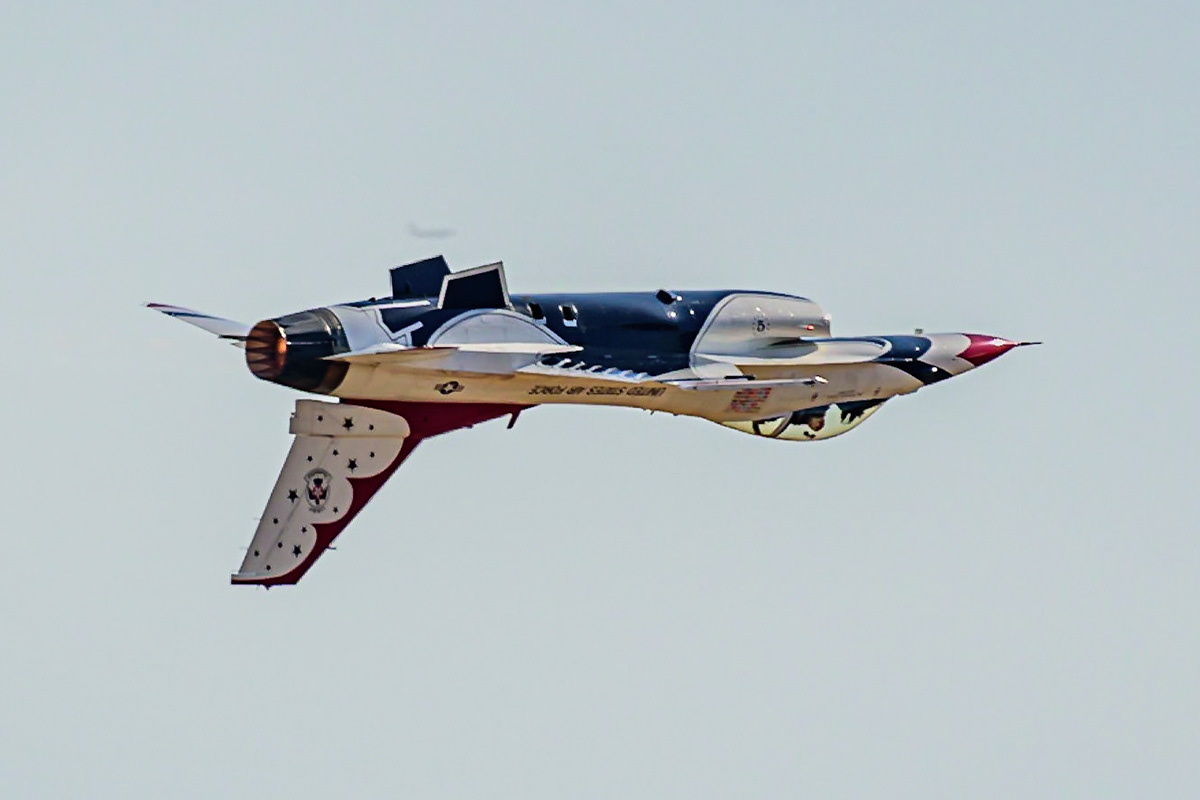 airshow aviation California f16 Jet jet fighter sacramento Thunderbirds USAF USAF Thunderbirds