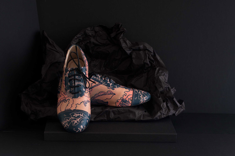 Custom shoes leather handscreenprinted printed crafted design pattern
