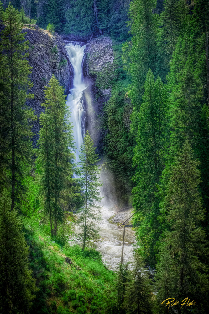 Adobe Portfolio Metal frame Waterfalls