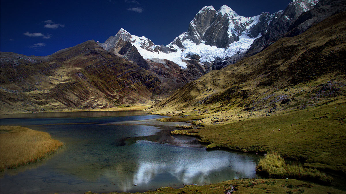 photo huayhuash peru Andes mountain climbing trekking