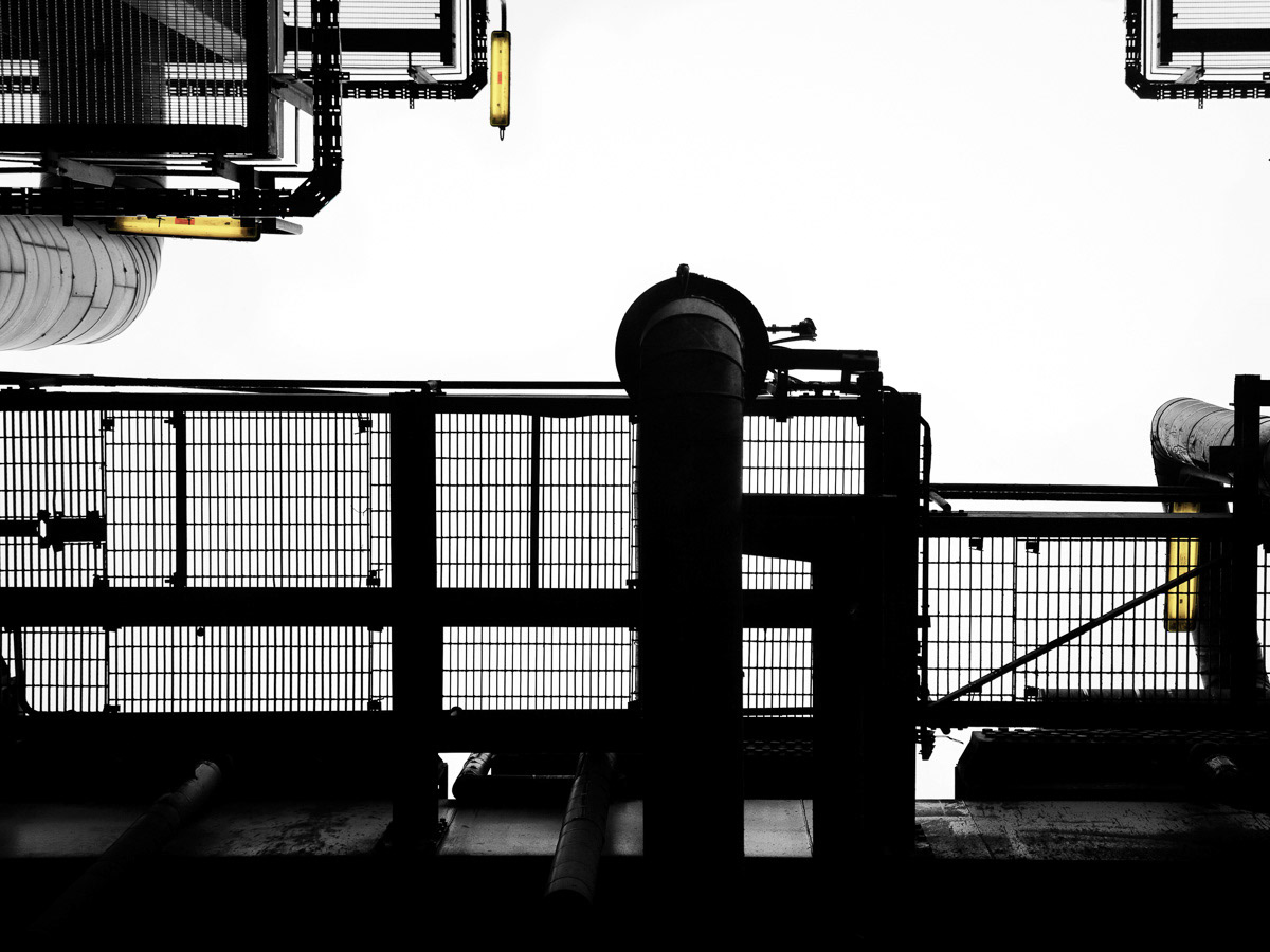 Mongstad Statoil photo black and white