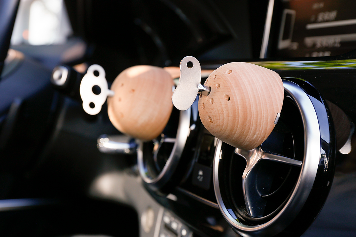 Aroma Aromatherapy essential oil diffuser in-car Car Accessories clockwork Air Freshener