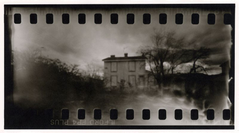 stenope pinhole noir et blanc black and white Photographie argentique analog photography 135 film 35mm film