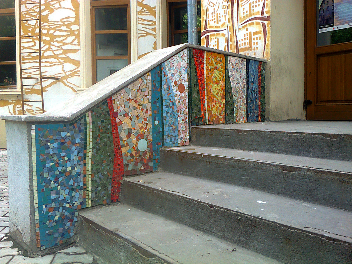 UNARTE  bucuresti  mozaic mosaic iulian moldovan Glappy balustrada mozaicata scari mozaicate