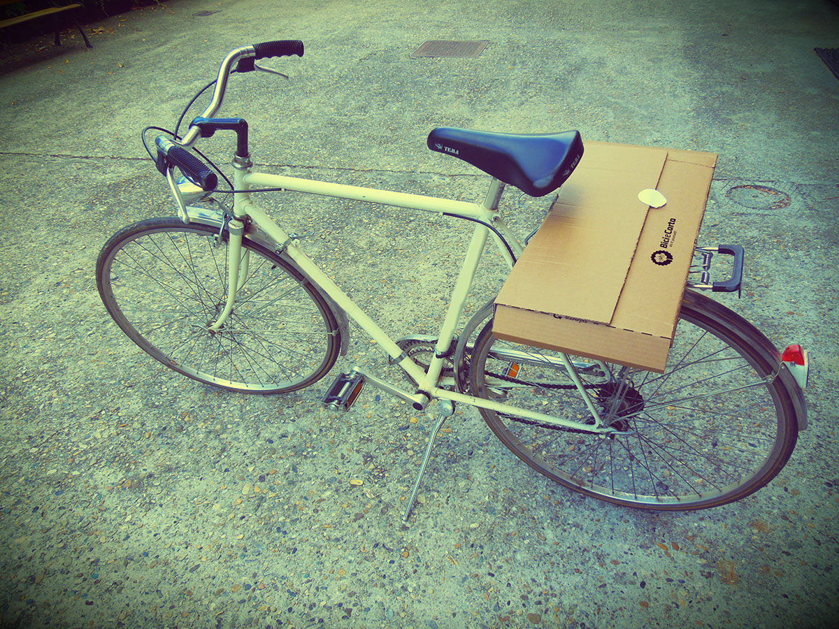 cardboard Bicycle paper design systemic Bike wine box vintage photo graphic ecodesign sustenaible DIY recycle