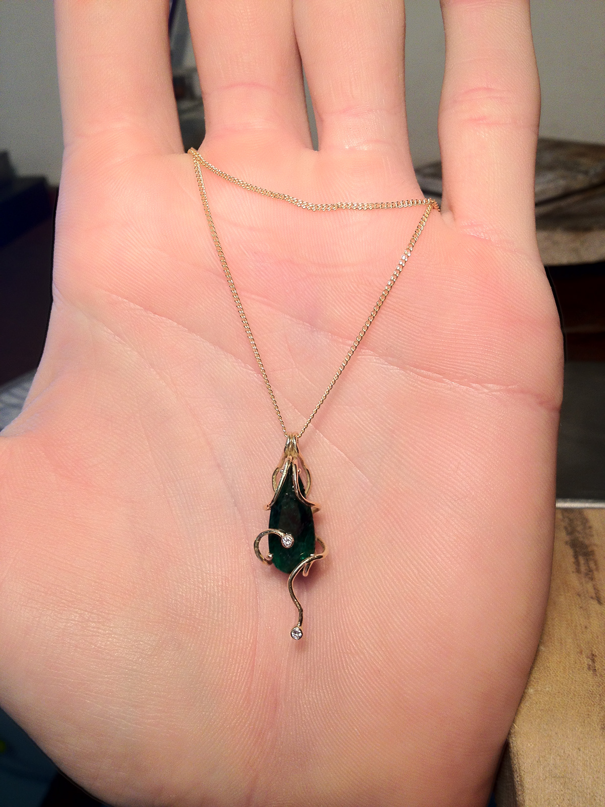 wedding old emerald pendant diamonds