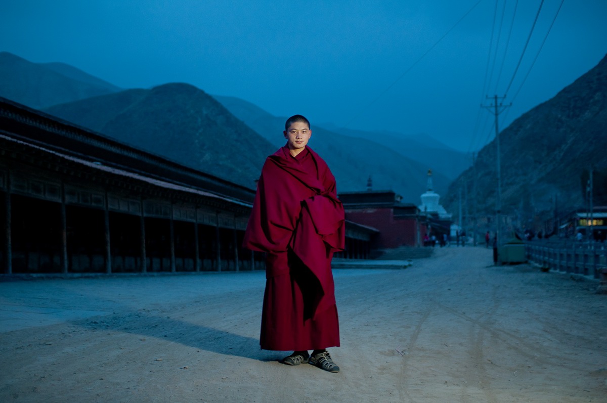 china silk road Travel Backpacker people Encounters portraits strobist