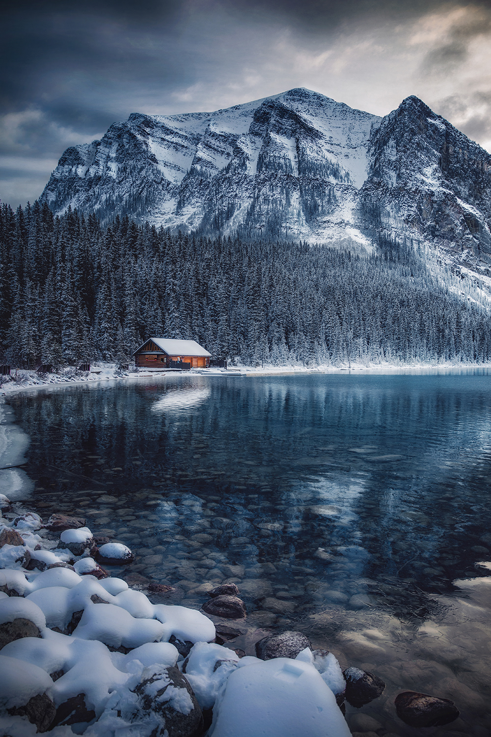 Landscape Photography  photoshop Nature Banff winter Sunrise bluehour Canada