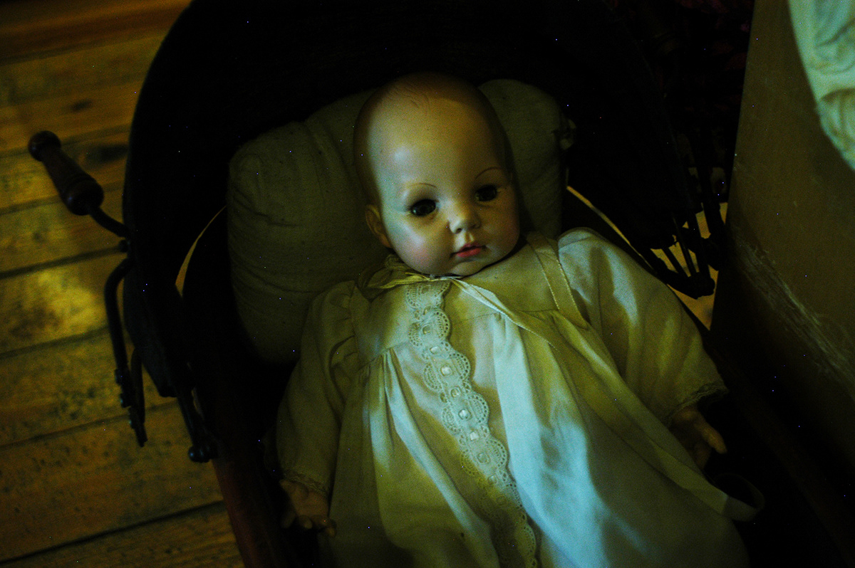 dolls Scary dark horror