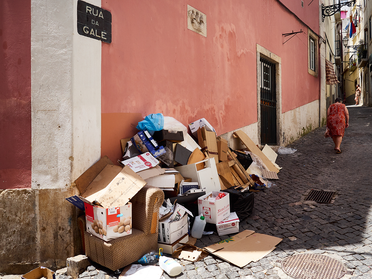 Lisbon lisboa City Series street photography Documentary Photography luca ellena vibrant lisboa