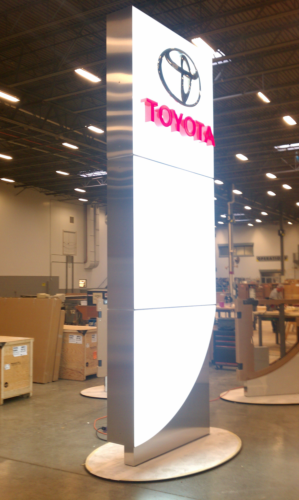 toyota pylon design illuminate branding  autoshow marketing   Display