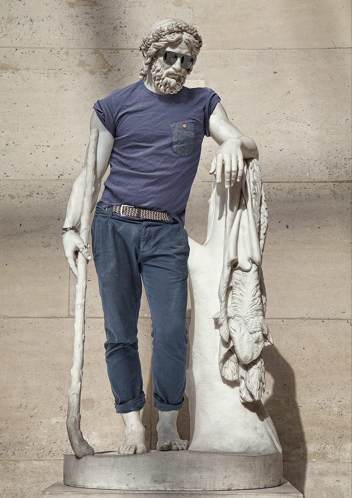 Street stone photoshop retouche statue habillée