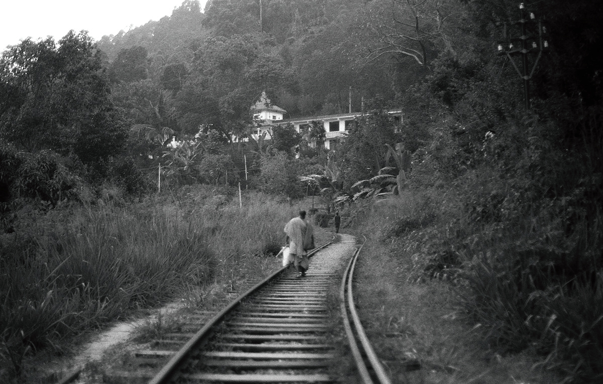 Travel analog Sri lanka rails life people black & white