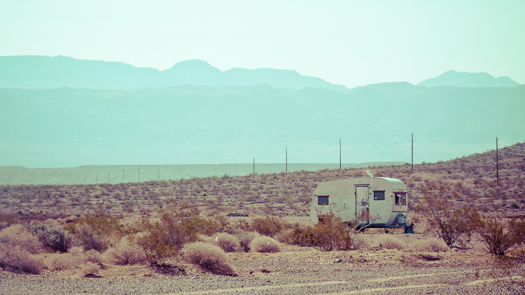 usa solitude loneliness desert decay walls emptiness