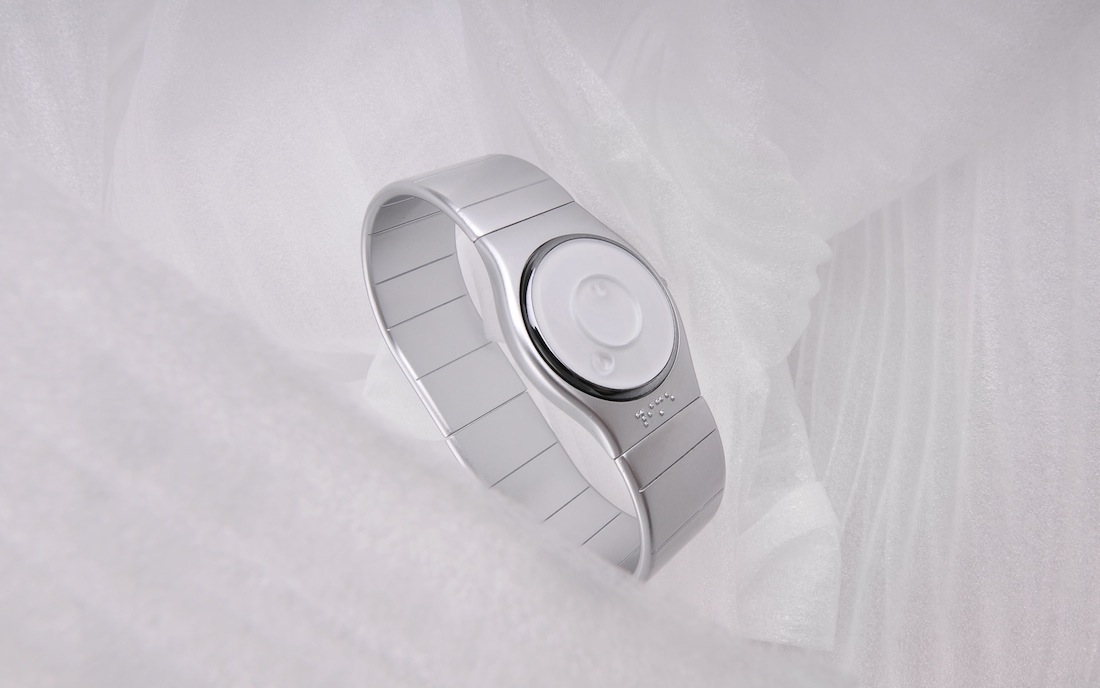 blind watch tactil touch industrial design  product design  design handicaped