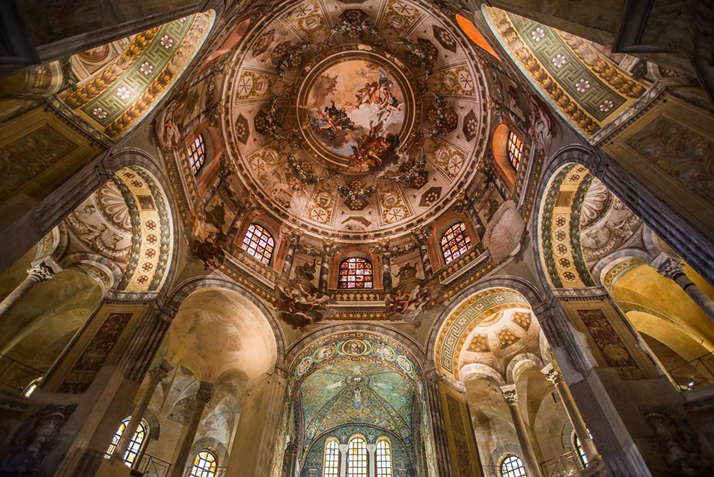 Italy ravenna Romanesque church art mosaic color