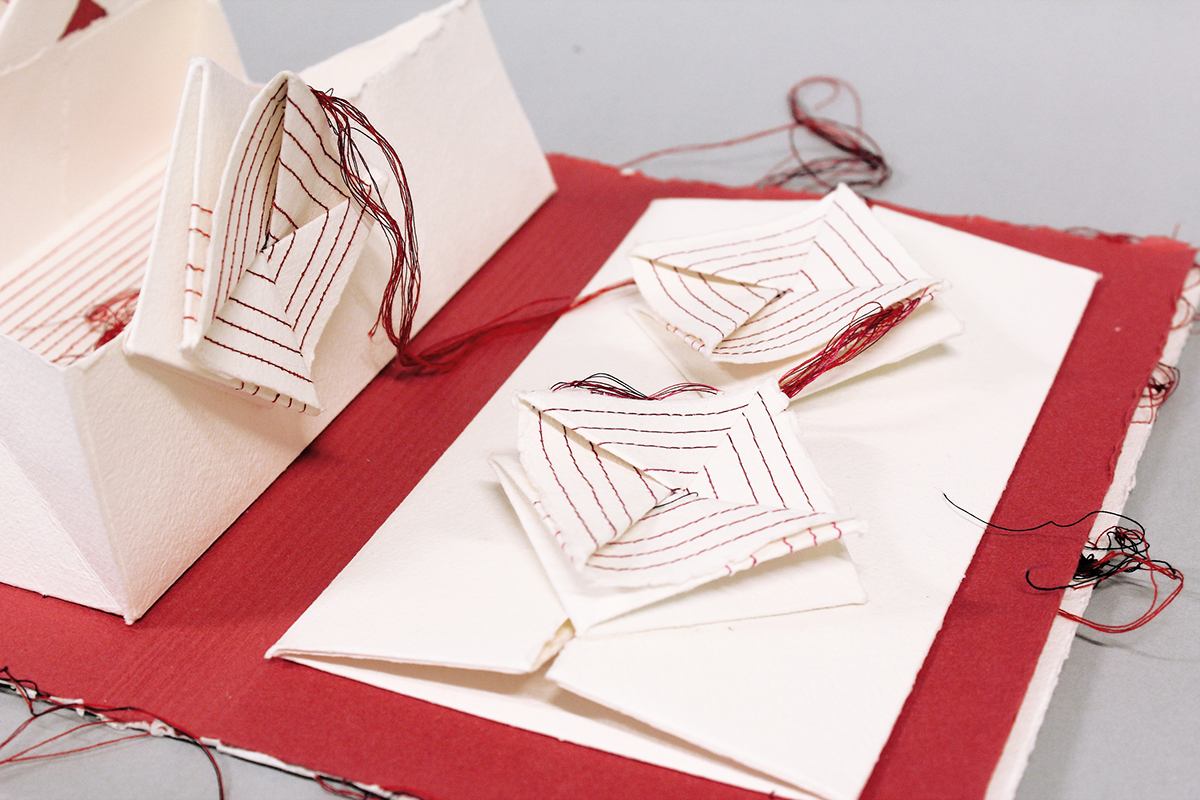 Paper cutting paper folding sewing on paper "Chinese Thread Book"