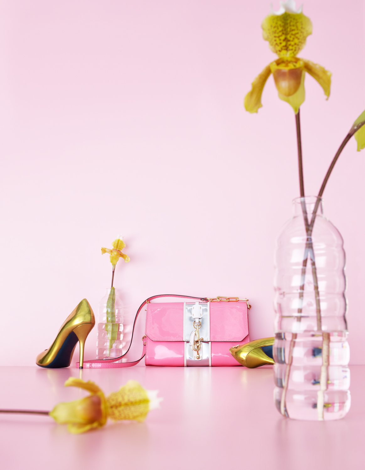 accessories bag shoes spring summer Flowers stilllifephotography iodonna editorial