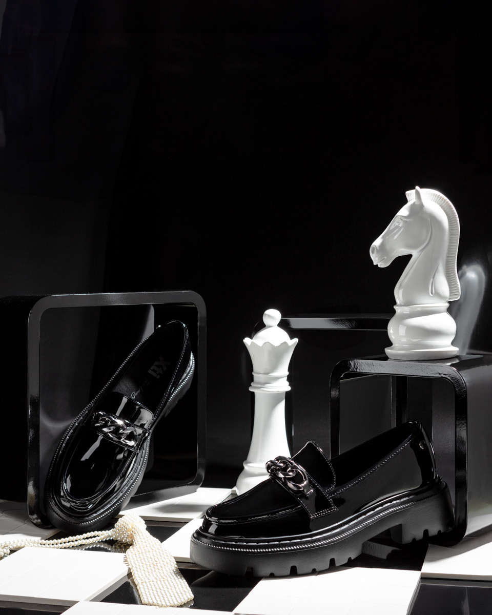 Loafers shoes blackandwhite horse chess set check checkmate shoes elegance loafers Thequeen