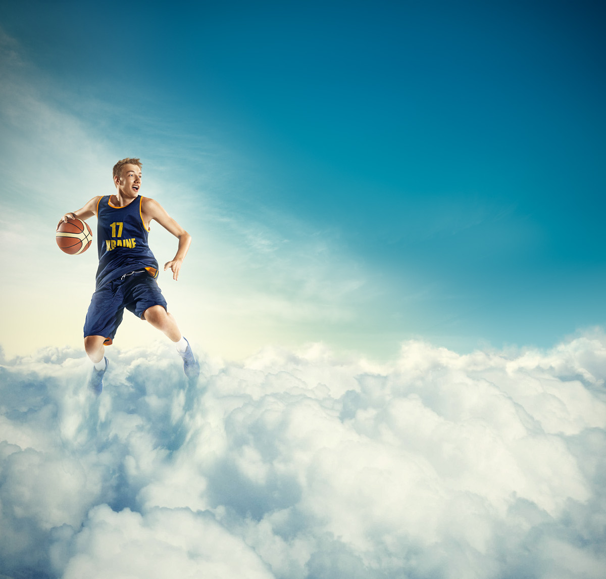 positivepictures positive pictures SKY clouds basketball ball postprocessing postproduction