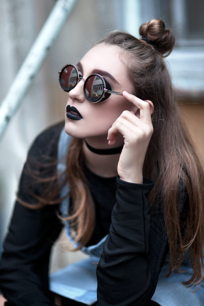 dark beauty model Natural Light exterior grunge extravagance black glasses dark beauty