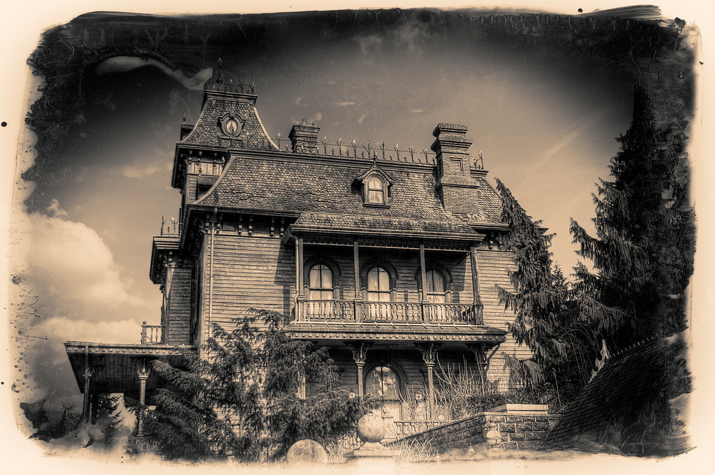 disney Disneyland disneyland paris HDR Picture phantom Manor hunted house