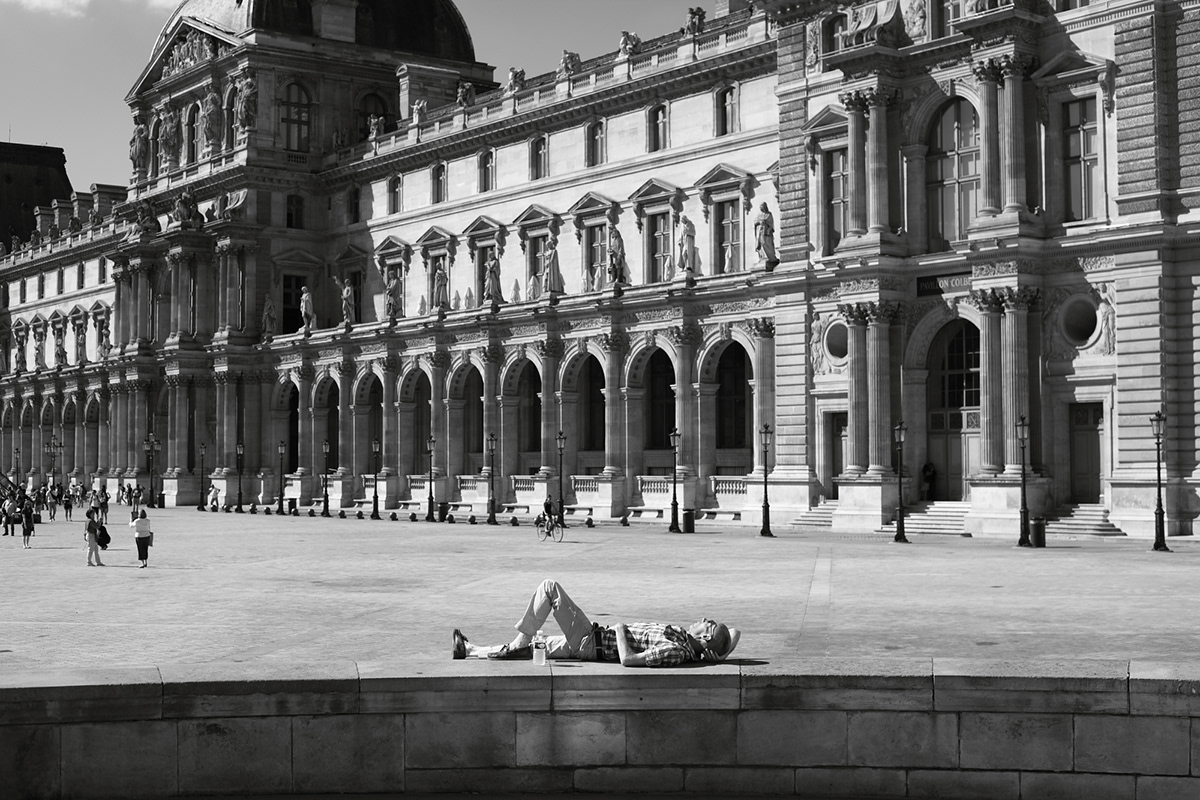 Paris black and white  versailles street photography 5d mark II