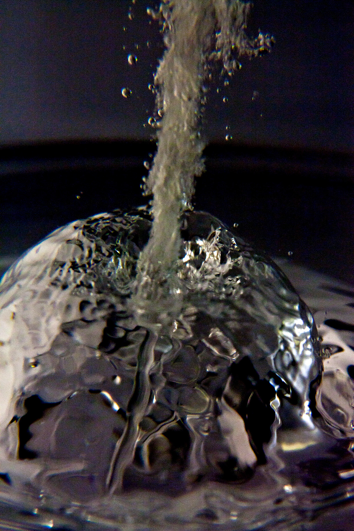 water Jet surface under bubbles bubble macro splash Experimentation Macrography