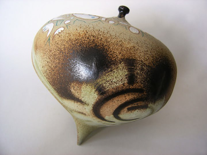 TOPsy-turvy clay art sculpture design ceramics 