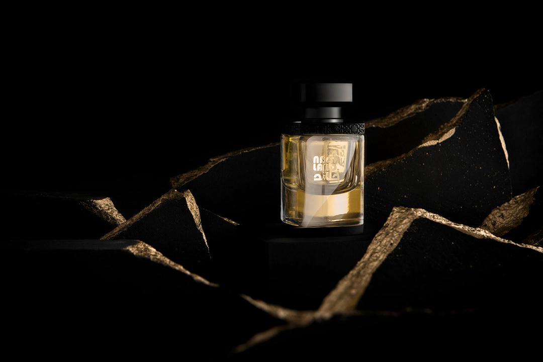 black gold luxury perfume