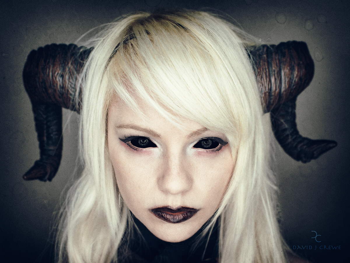 rin Clockwork Rin model Cosplay Nikon D800 fantasy female blonde dark evil costume batman harley quinn