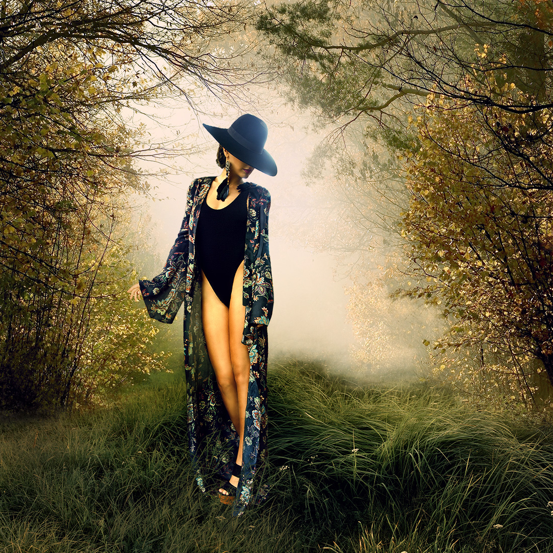 ADV forest light Mystic woman Sun retouch
