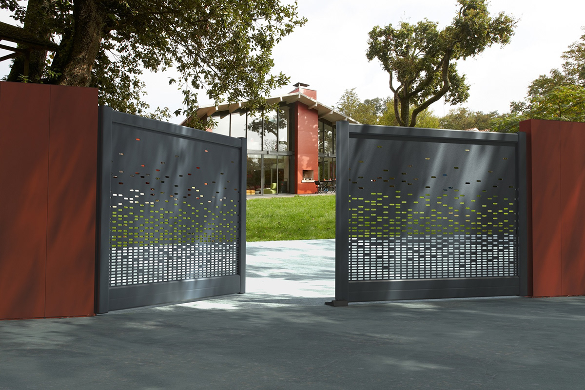 renderin  3d  2d insertion  COMPOSITING  Photographic  product gate Outdoor