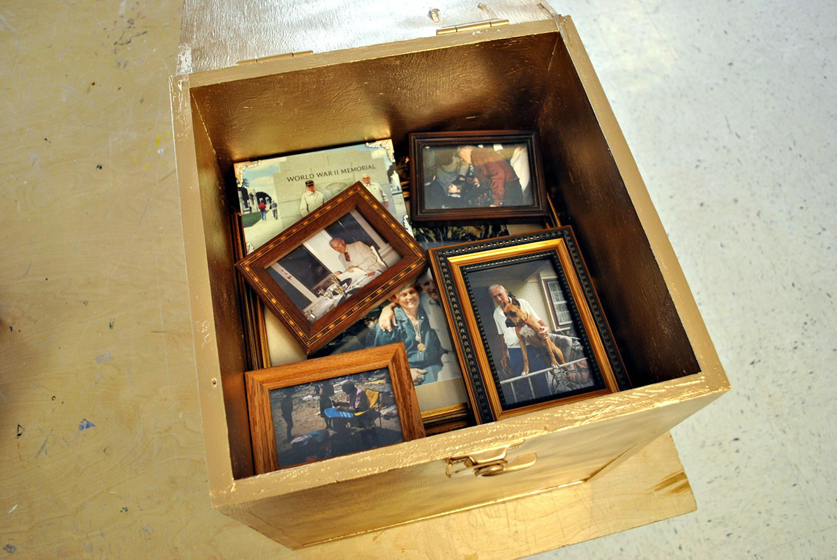 treasure gold box Candy Memory sentimental grandfather passed away Love Remembrance frames pictures photographs