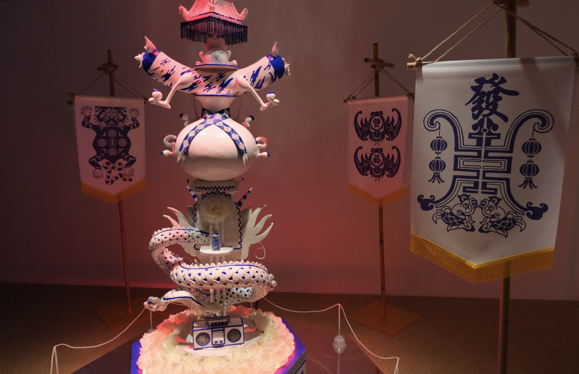 ceramics  dragon greed Porcelin sculpture SHERYO Shrine temple tiger yok